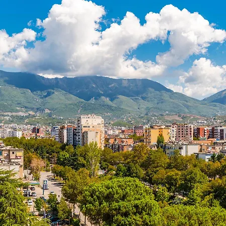 Skai By ティラナ