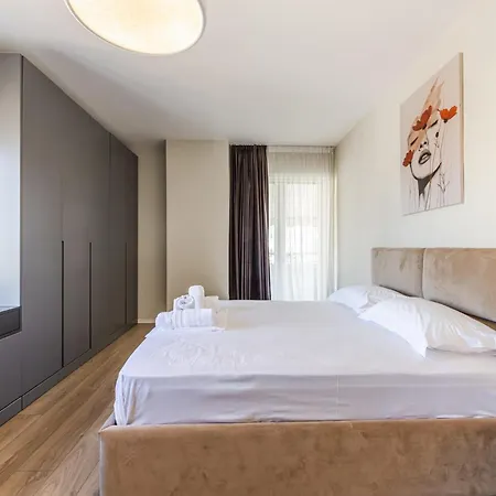 Skai By アパート ティラナ