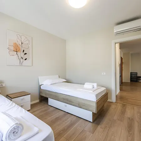 Skai By Apartment *